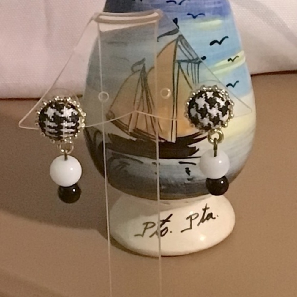 FAHION EARRINGS